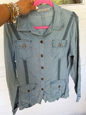 Wearables light blue button-front utility jacket size XL belt